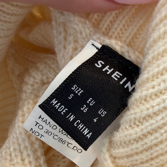 Cream Ribbed Cropped Sweater - Picture 4 of 4